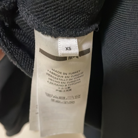 McQ Alexander McQueen Studded Swallow Sweatshirt - Picture 7 of 12